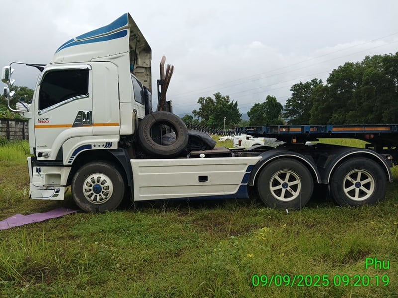 GXZ รถบรรทุก 10ล้อ หัวลาก ปี23 (70-4294 ) GXZ รถบรรทุก 10ล้อ หัวลาก ปี23 (70-4294 )