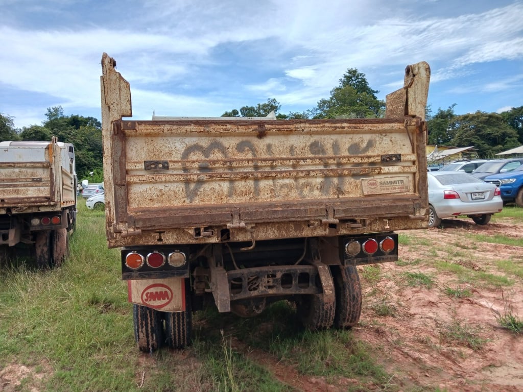 ISUZU FRR 6ล้อ ดั้มพ์ ปี22 (3517 ) ISUZU FRR 6ล้อ ดั้มพ์ ปี22 (3517 )