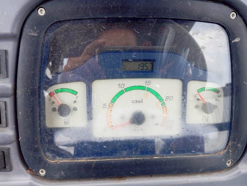 NEWHOLLAND TT3.50 TRACTOR ปี24 (ตฆ-6885)