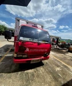 ISUZU NKR 100แรงม้า ตู้แห้ง ปี45 (95-9581) ISUZU NKR 100แรงม้า ตู้แห้ง ปี45 (95-9581)