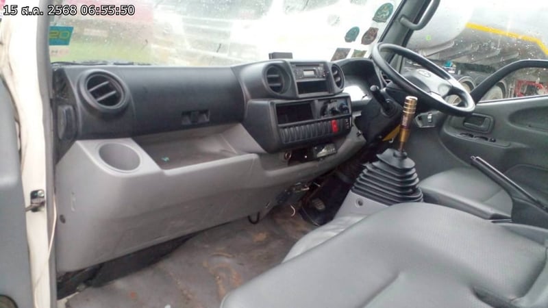  XZU 136แรง 4ล้อ ตู้เย็น ปี23 (3ฒส-1839)