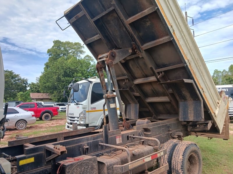  FRR 210แรงม้า 6ล้อ ดั้มพ์ (3620)