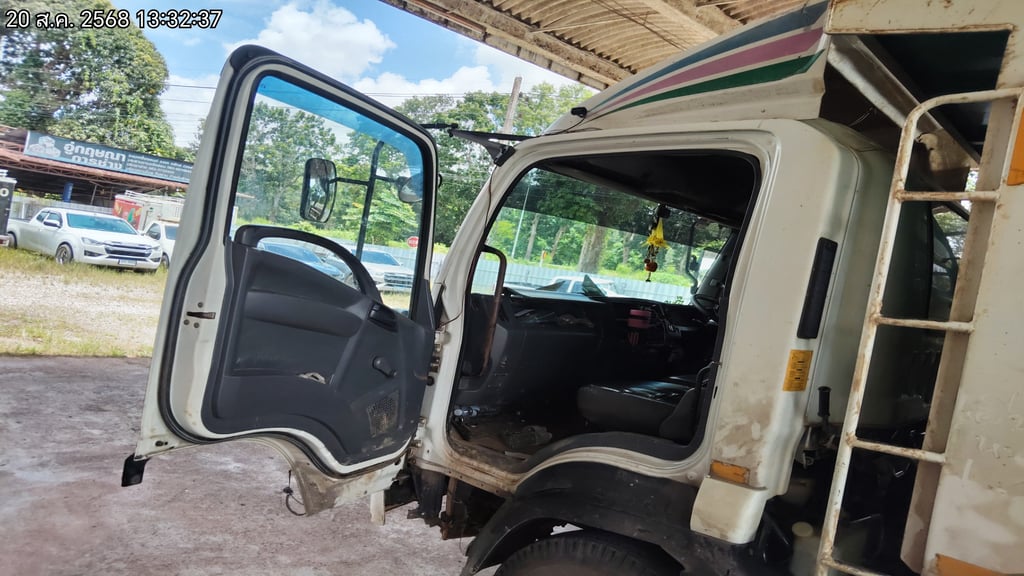 ISUZU FRR 6ล้อ กระบะคอกสูง ปี18 (70-3340)
