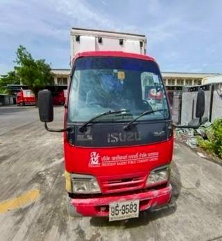 ISUZU NKR 100แรงม้า ตู้แห้ง ปี46 (95-9583) ISUZU NKR 100แรงม้า ตู้แห้ง ปี46 (95-9583)