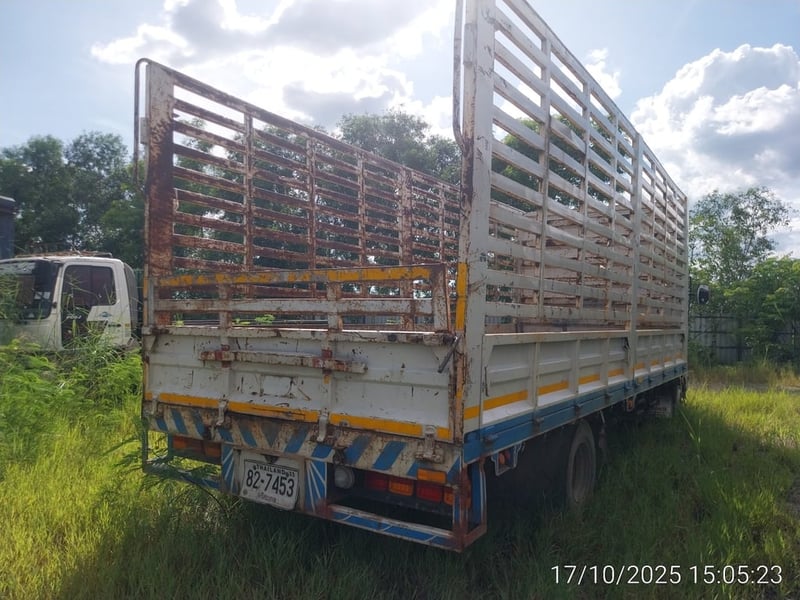 HINO FC รถบรรทุก 6ล้อ กระบะคอกสูง ปี2019 (82-7453 ) HINO FC รถบรรทุก 6ล้อ กระบะคอกสูง ปี2019 (82-7453 )