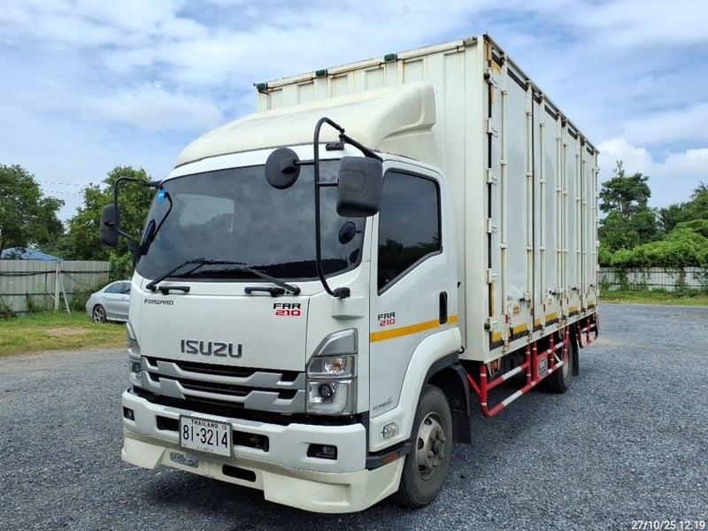 ISUZU FRR รถบรรทุก 6ล้อ ตู้แห้ง ปี2022 (81-3214)
