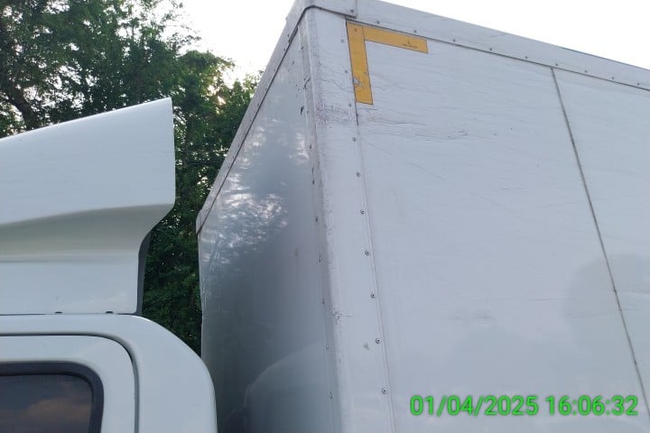 NLR 130แรง 4ล้อ ตู้แห้ง ปี21 (3ฒต-661 )