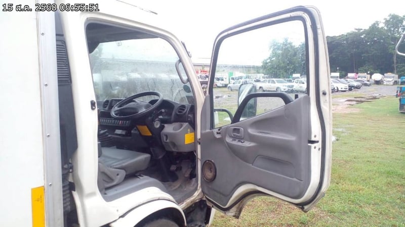  XZU 136แรง 4ล้อ ตู้เย็น ปี23 (3ฒส-1839)