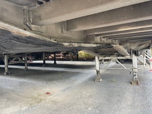 หางผ้าใบ