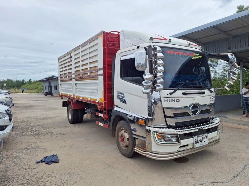 HINO FC รถบรรทุก 6ล้อ กระบะคอกสูง ปี2023  (84-4167)