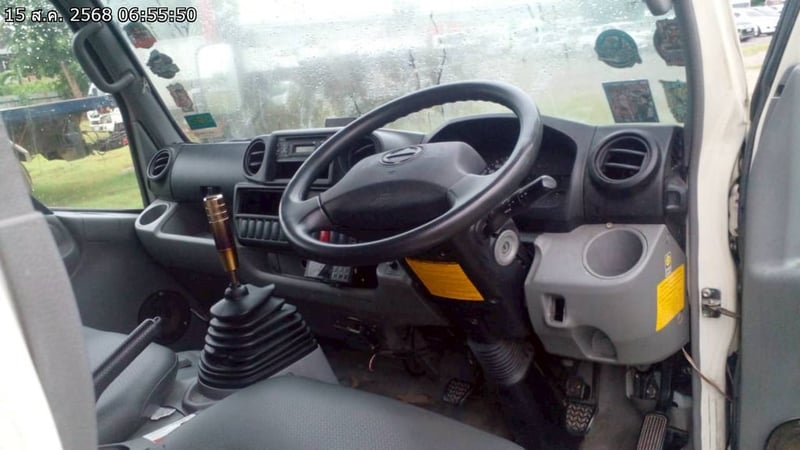  XZU 136แรง 4ล้อ ตู้เย็น ปี23 (3ฒส-1839)