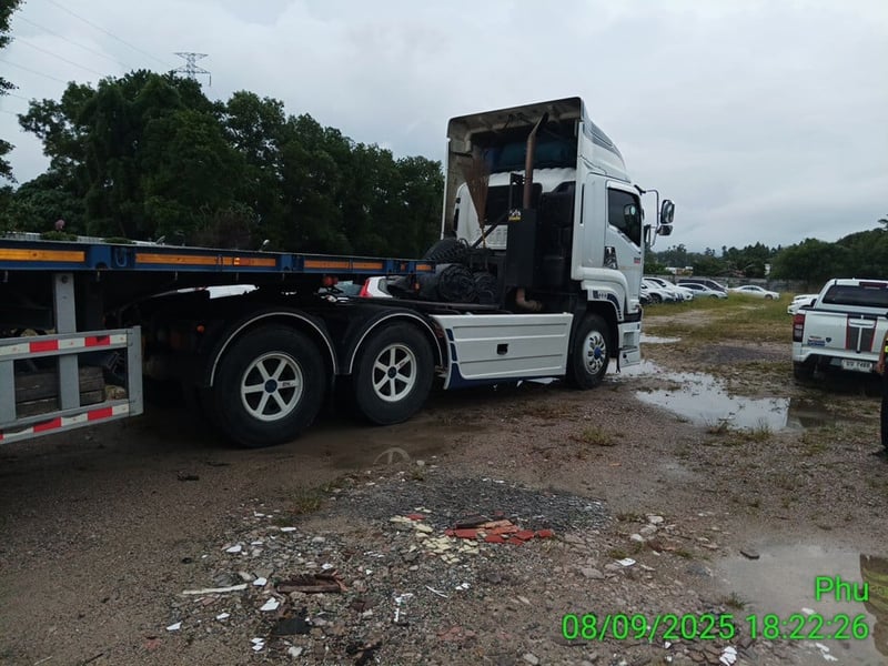 GXZ รถบรรทุก 10ล้อ หัวลาก ปี23 (70-4294 ) GXZ รถบรรทุก 10ล้อ หัวลาก ปี23 (70-4294 )