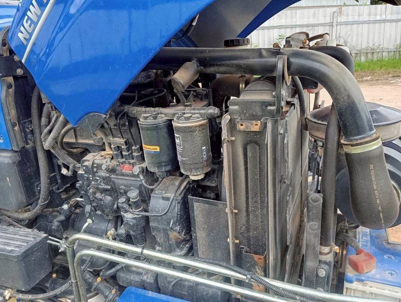 NEWHOLLAND TT3.50 TRACTOR ปี24 (ตฆ-6885)