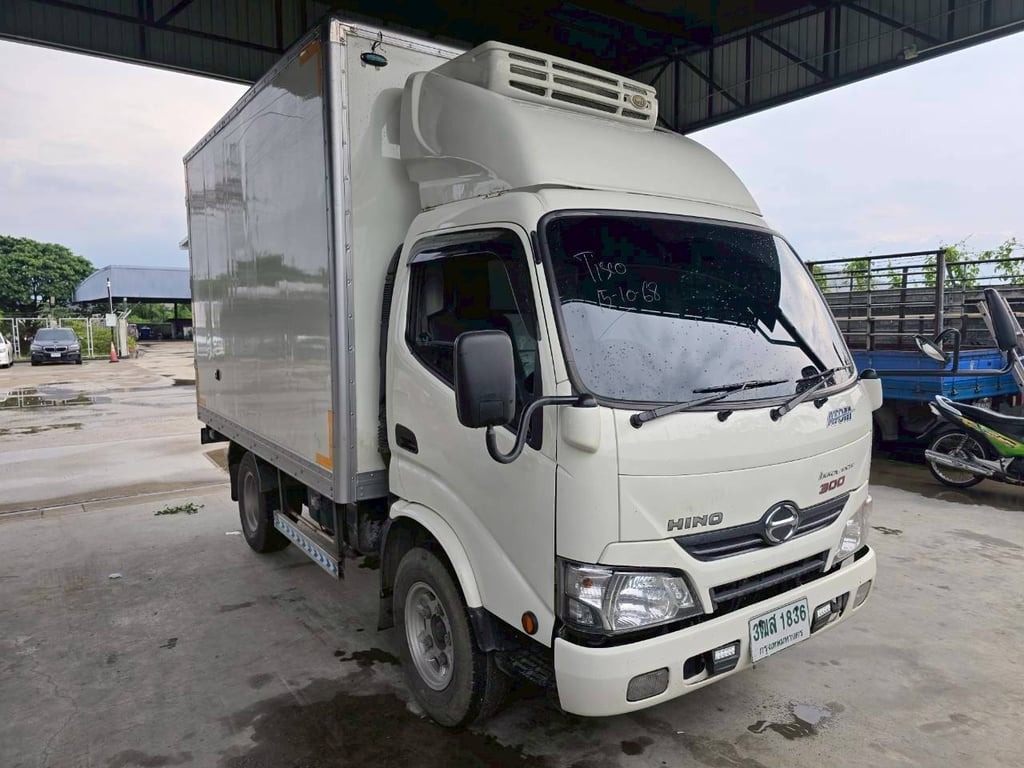 HINO XZU รถบรรทุก 4ล้อ ตู้แห้ง ปี2023  (3ฒส-1836)