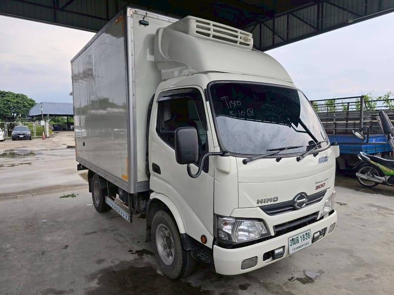 HINO XZU รถบรรทุก 4ล้อ ตู้แห้ง ปี2023  (3ฒส-1836)