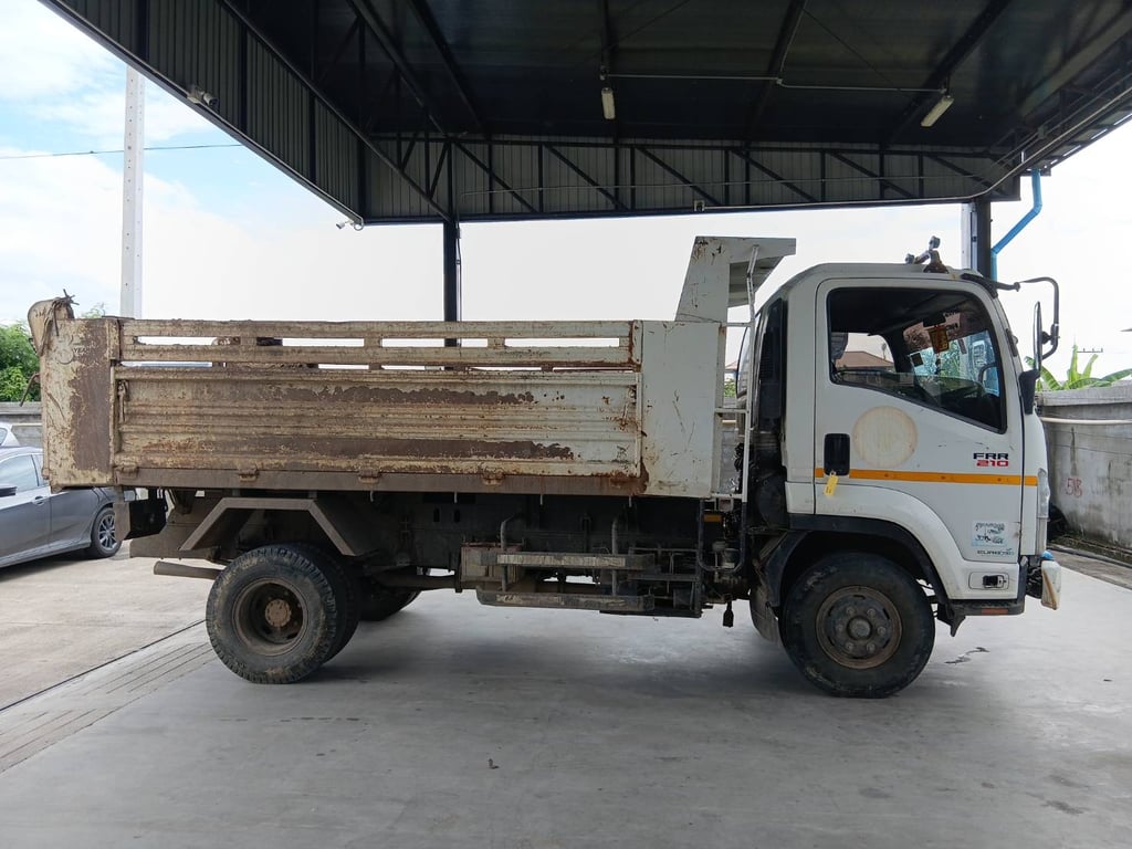 ISUZU FRR 210แรง 6ล้อ กระบะคอกสูง ปี20 (83-6269)
