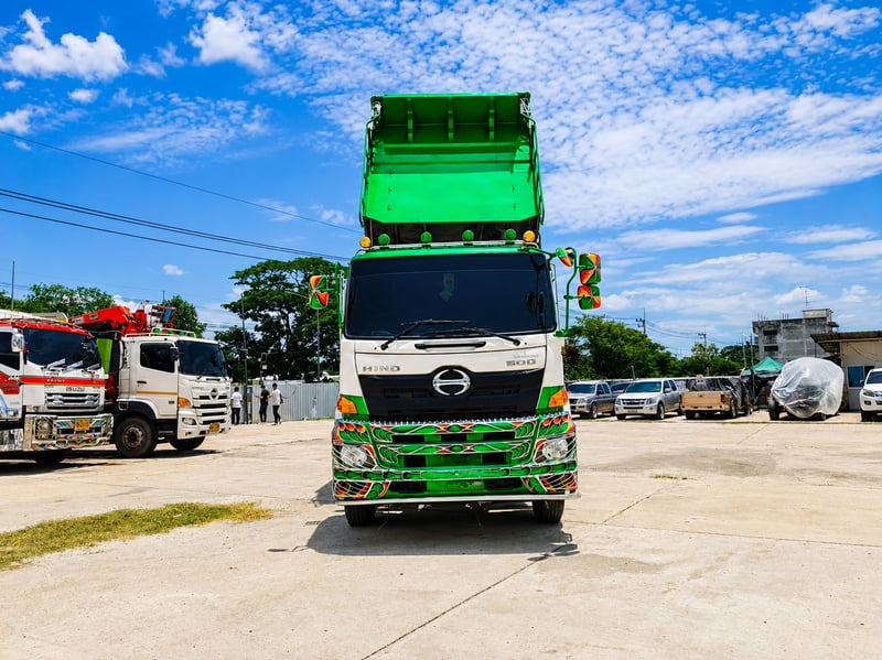 HINO HINO VICTOR 344  344แรงม้า รถบรรทุก หัวลาก 10ล้อ ดั้มพ์ ปี2017