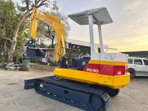 KOMATSU 40-6  รถพร้อมใช้งาน
