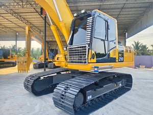 top model   KOMATSU PC210-10 (สด-ผ่อน)