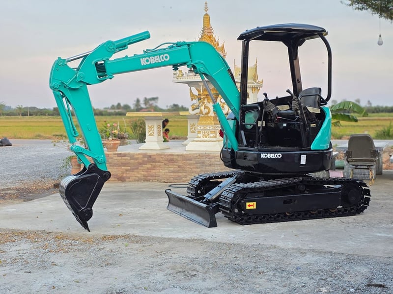 KOBELCO SK30 UR คอลโทรลน้ำมัน ปั้มนิ้ว KOBELCO SK30 UR คอลโทรลน้ำมัน ปั้มนิ้ว