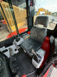 KUBOTA  มีไลน์กระแทก ขนาด 5 ตัน