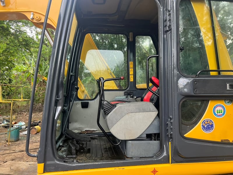 KOMATSU PC60-7  เก่านอกไม่เคยใช้งานในไทย
