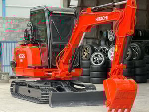 𝖧𝖨𝖳𝖠𝖢𝖧𝖨 𝖤𝖷𝟥𝟧   ตู้แอร์ ขนาด 𝟥.𝟧ตัน รถพร้อมใช้งาน