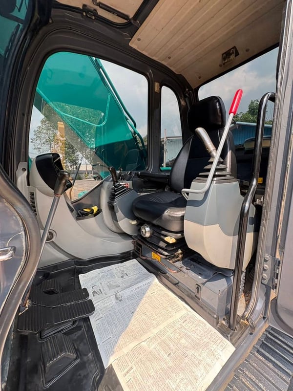 KOBELCO SK200-8XM สด-ผ่อน KOBELCO SK200-8XM สด-ผ่อน