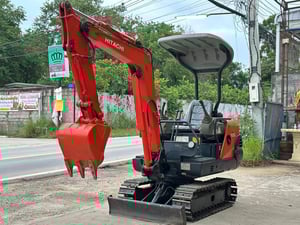 HITACHI EX15 (1.5ตัน)   ขึ้นกะบะได้ 