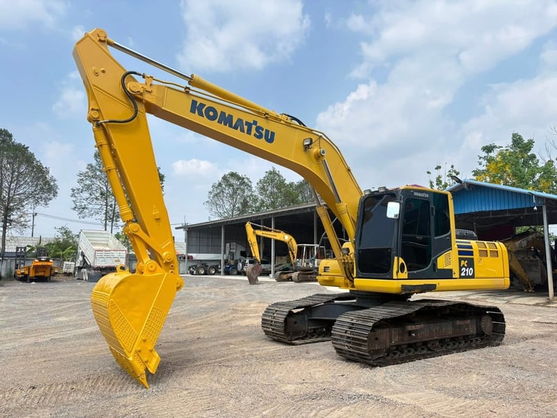 KOMATSU PC210-10MO PM. เหลือๆ KOMATSU PC210-10MO PM. เหลือๆ