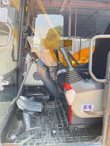 KOMATSU PC70-8 (7ตัน)  เก่านอก