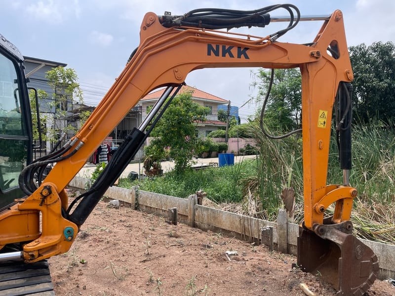 NKK NS55-7 รถขุดเล็ก เก๋ง บูมตรง NKK NS55-7 รถขุดเล็ก เก๋ง บูมตรง