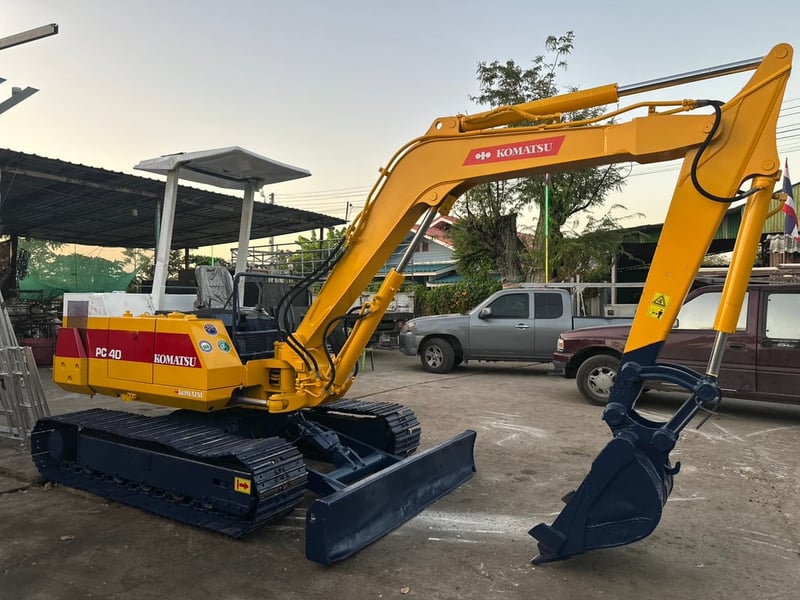 KOMATSU 40-6  รถพร้อมใช้งาน