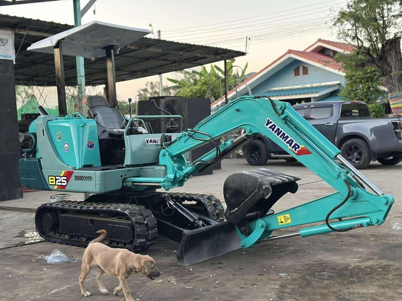 YANMAR B25 ขายถูก YANMAR B25 ขายถูก