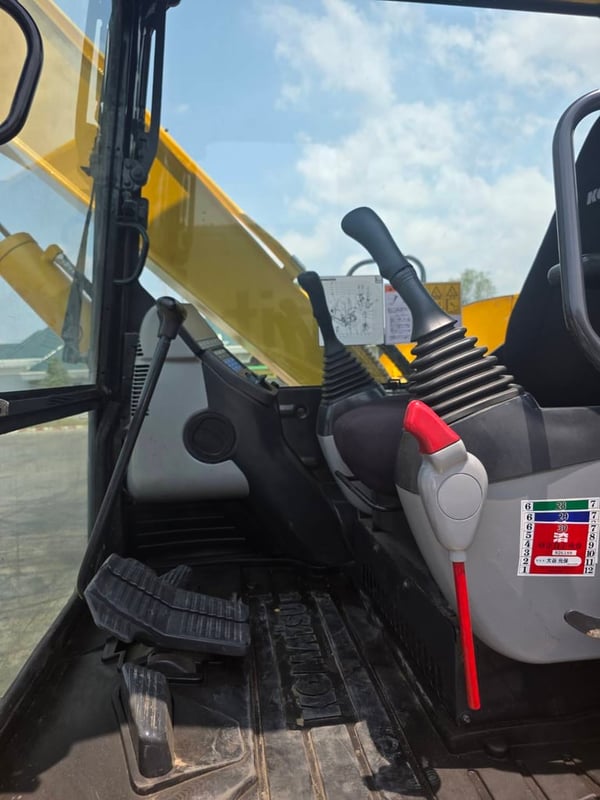 KOMATSU PC70-8  น็อตไม่ขยับ ไมล์ 5XX #2023 