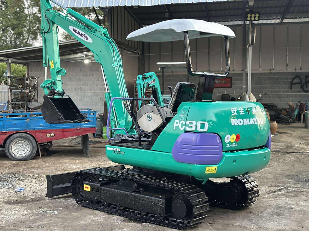 KOMATSU 30-7  ขายถูก