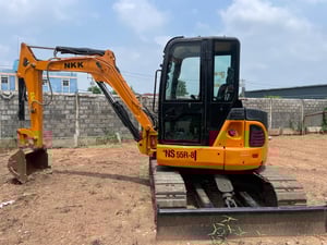 NKK NS55-7 รถขุดเล็ก เก๋ง บูมตรง NKK NS55-7 รถขุดเล็ก เก๋ง บูมตรง