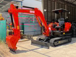  𝐈𝐇𝐈 ขนาด 𝟥.𝟧ตัน  มีลายแย็ก รองรับอุปกรณ์เสริม