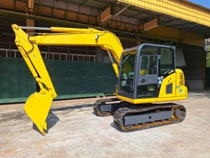 KOMATSU PC70-8   