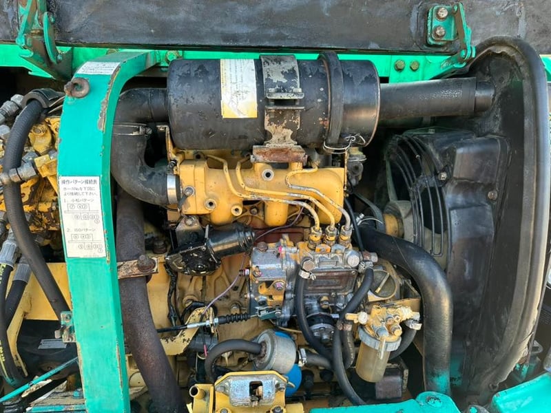 KOMASTU 30 -7  ( 3 ตัน )   มีลายแย็ก