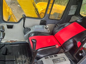 KOMATSU PC60-7  เก่านอกไม่เคยใช้งานในไทย