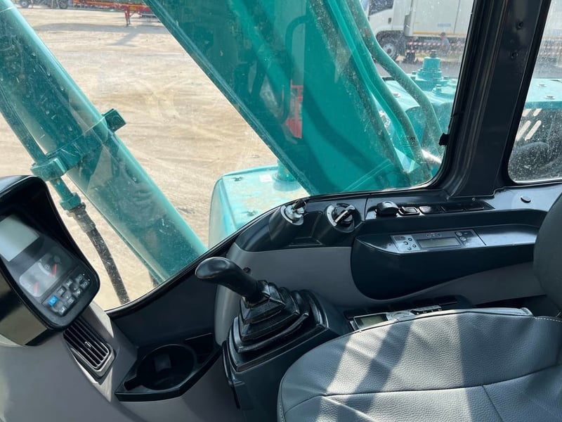 KOBELCO SK75-8   7 ตันไม่เคยใช้งานในไทย
