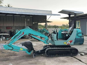 YANMAR B25 ขายถูก YANMAR B25 ขายถูก