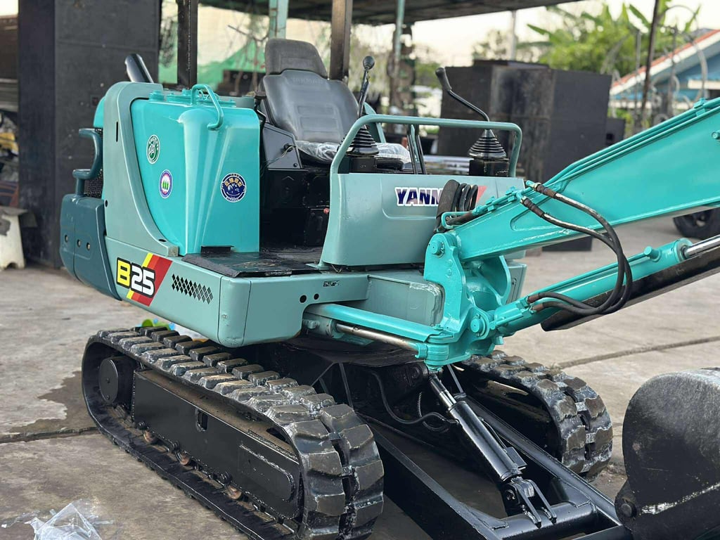 YANMAR B25 ขายถูก