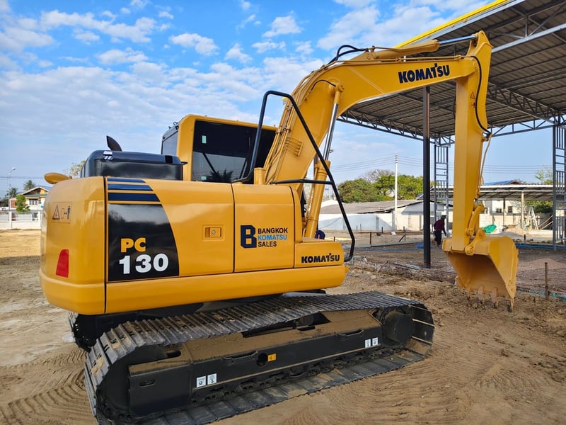 KOMATSU PC130-8 กล้องหลัง จอเหลือง 9,000 ชั่วโมง KOMATSU PC130-8 กล้องหลัง จอเหลือง 9,000 ชั่วโมง