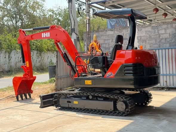  𝐈𝐇𝐈 ขนาด 𝟥.𝟧ตัน  มีลายแย็ก รองรับอุปกรณ์เสริม