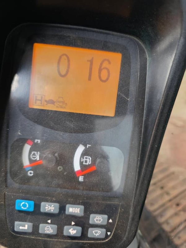 KOBELCO SK75-8 หัวคีบ+บุ้งกี๋ สภาพเก่านอกใช้งานน้อยม๊าก