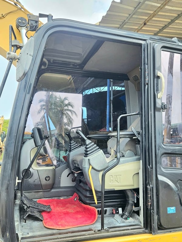 CAT312D2 (ขนาด 12 ตัน)