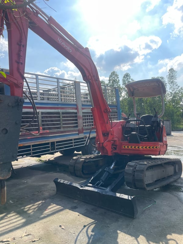 KUBOTA U45 ขายถูก KUBOTA U45 ขายถูก