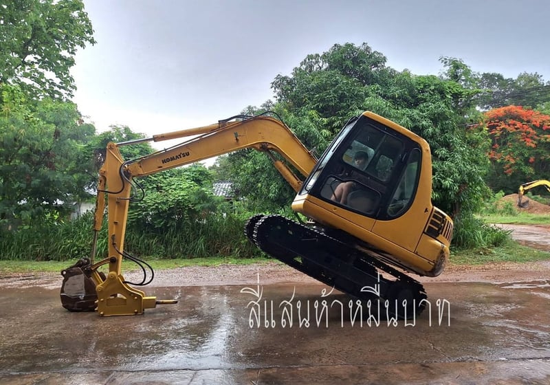 KOMATSU PC60-7 บุ้งกี๋+หัวแย๊ก KOMATSU PC60-7 บุ้งกี๋+หัวแย๊ก